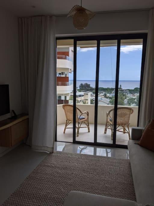 Seaview Serenity Apartment Flic-en-Flacq Exteriör bild