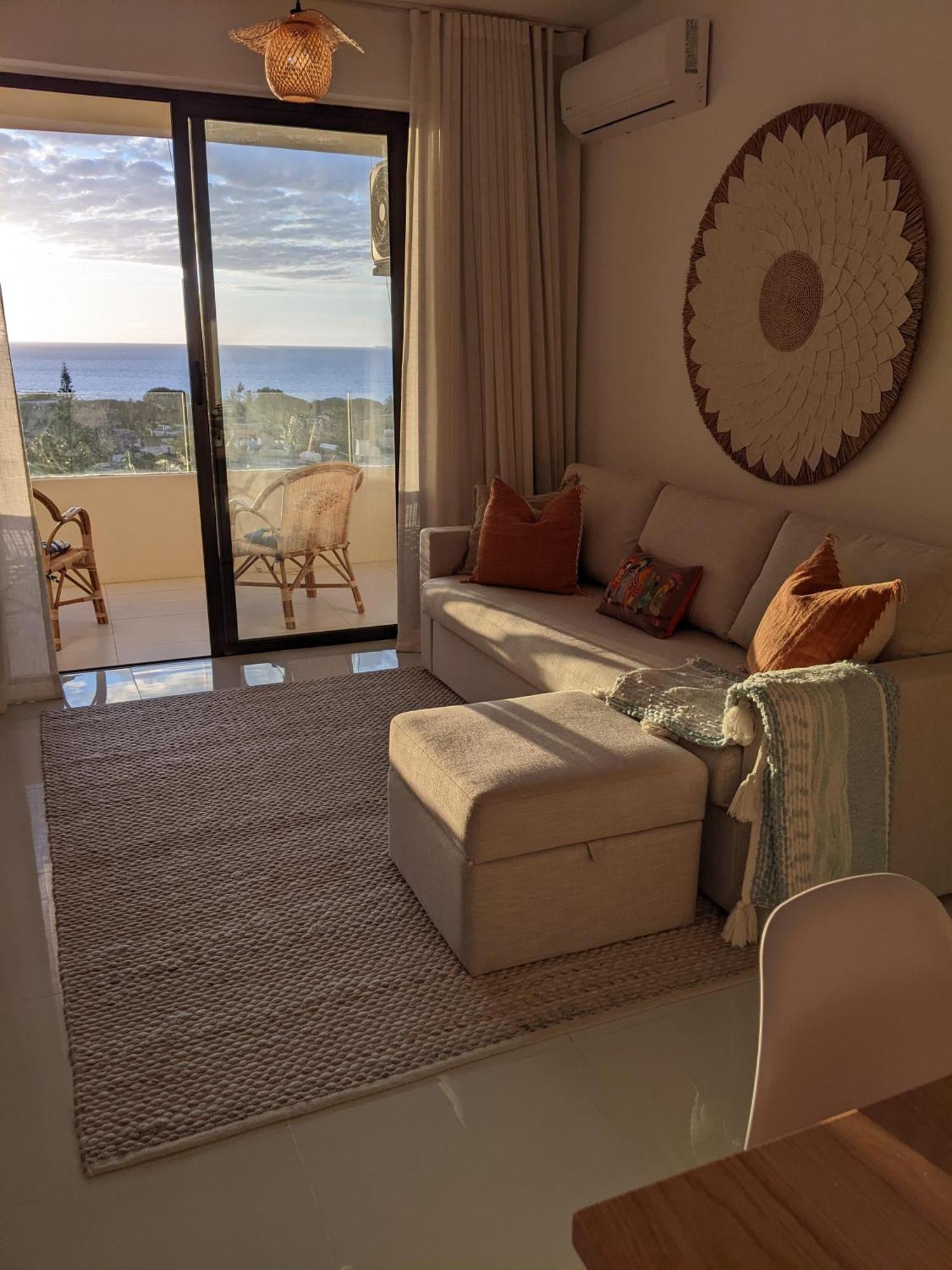 Seaview Serenity Apartment Flic-en-Flacq Exteriör bild